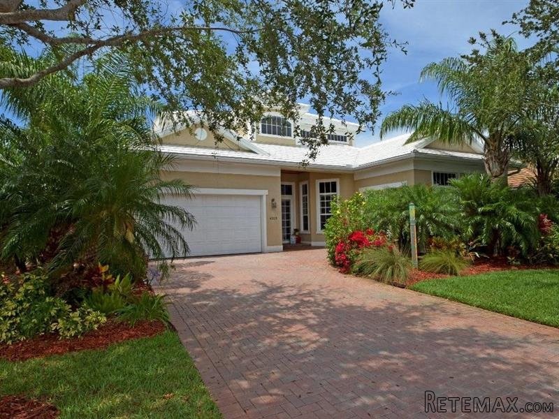 4 bedroom House For Sale: 4203 Diamond..