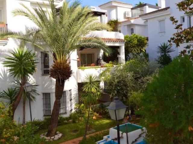 APARTMENT FOR SALE IN NUEVA ANDALUCIA - 2