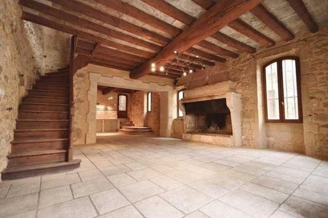 6 Bedroom Village House For Sale