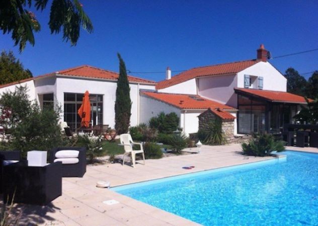 Rural Family Home, Gite & Pool