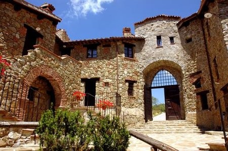 Castle With 19 Apartments