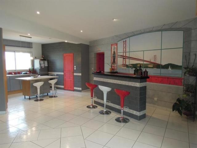 4 bedroom Villa For Sale: 86600 CELLE.. - 2