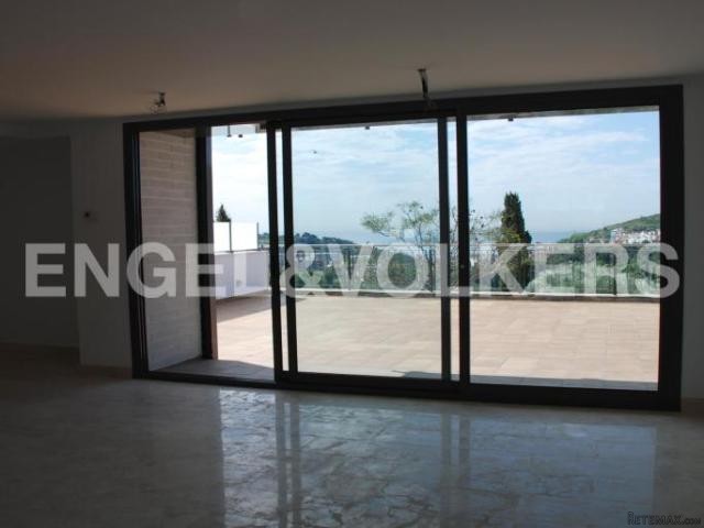 New build next to Barcelona, Maresme - 2