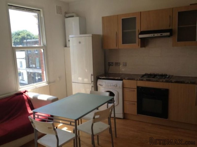 REFURBISHED 2 BEDROOM FLAT - 2