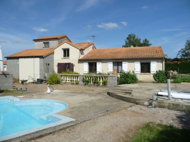 Quiet Located Villa with Pool