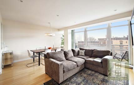 3 bedroom Apartment For Sale: 145 PARK..
