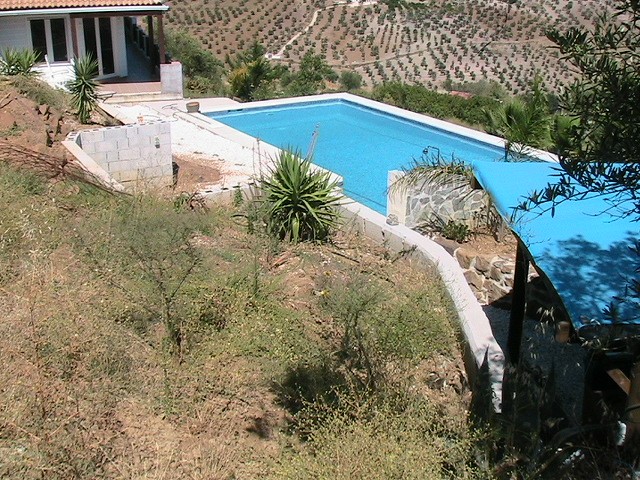 3 Bedrooms - Land / Ruin - Malaga - For..