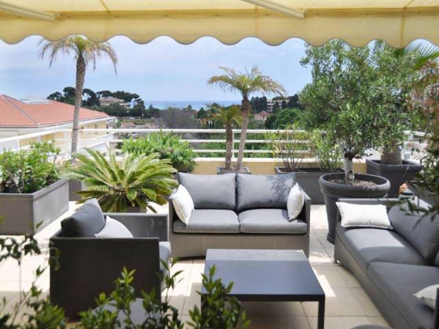 4 bedroom apartment of 131m2 for sale..
