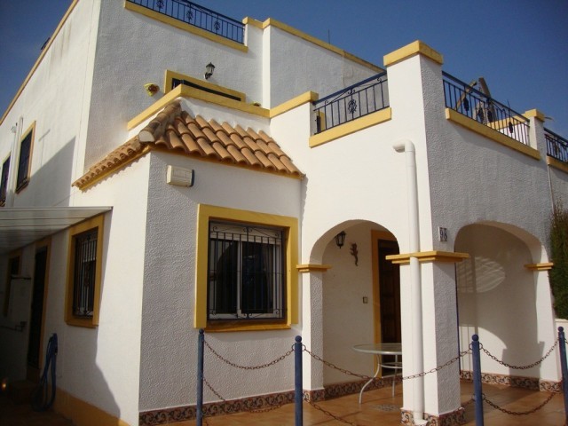 3 Bedrooms - Townhouse - Alicante - For..