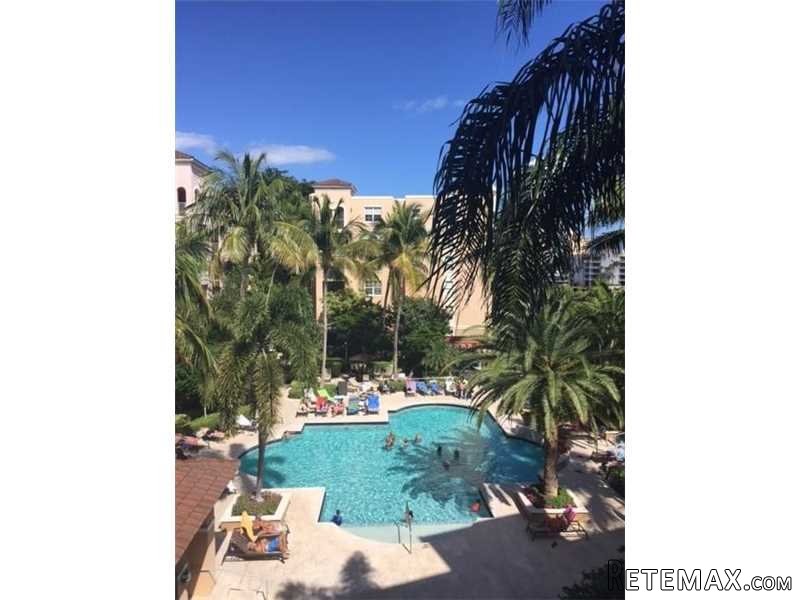 1 bedroom Flat For Sale: 19701 E..