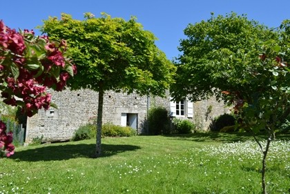 A must see property! Close to Nanteuil.. - 2