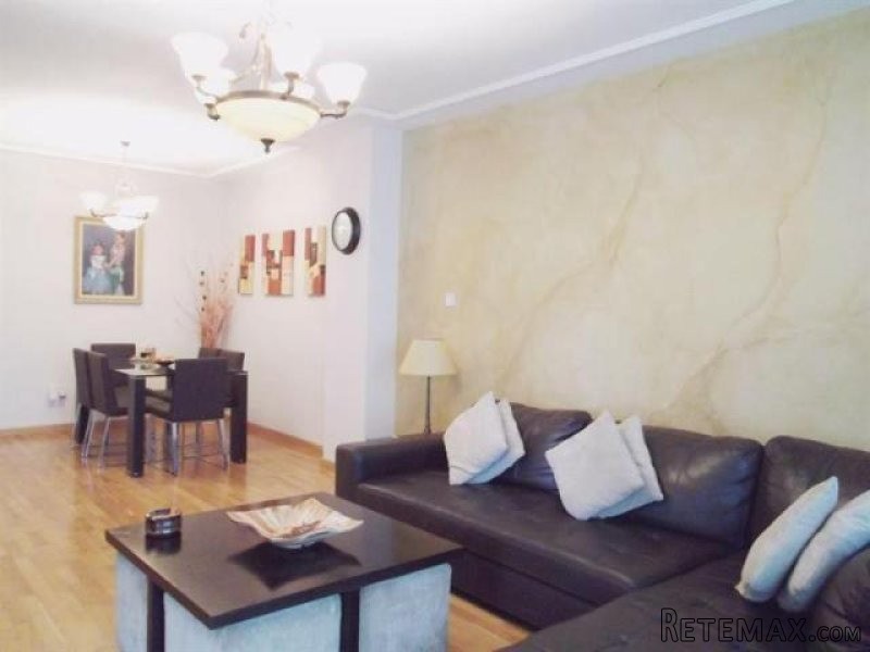 4 bedroom Apartment For Sale:..