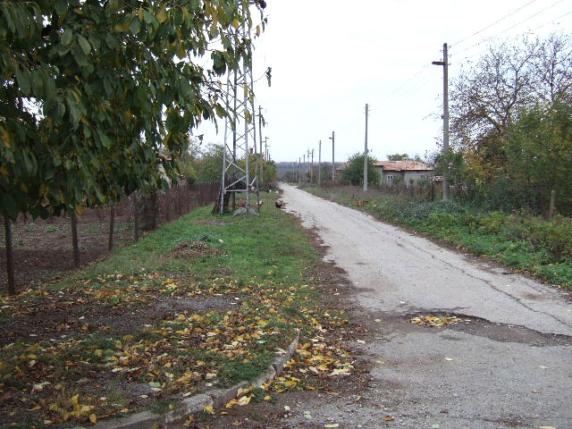 Land in Krupen, Kavarna - 2