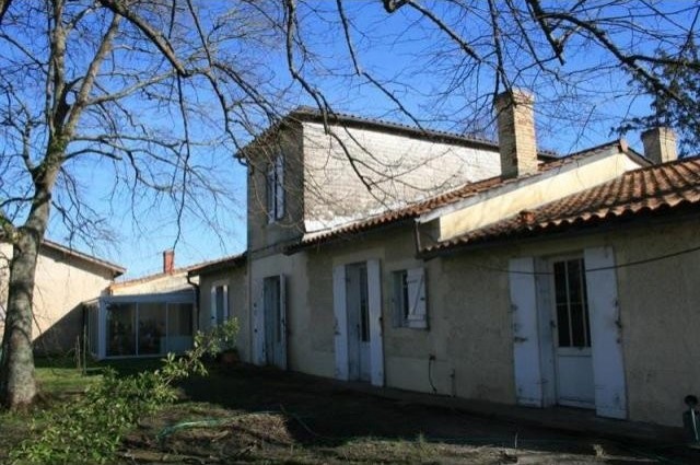 5 bedroom Character For Sale: 33600.. - 2