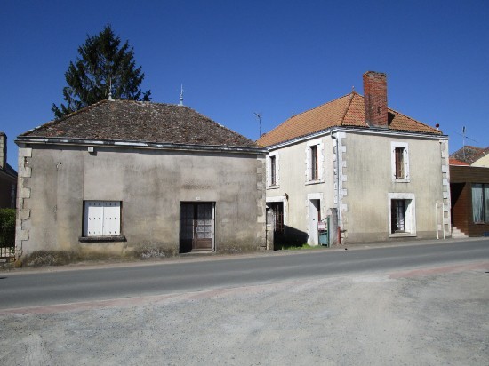 Habitable Village House to Refesh