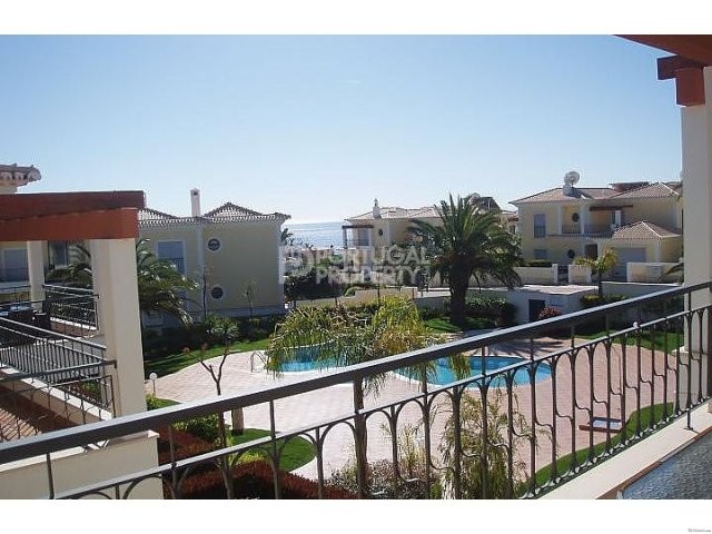 Penthouse Apartment in Porto de Mos..