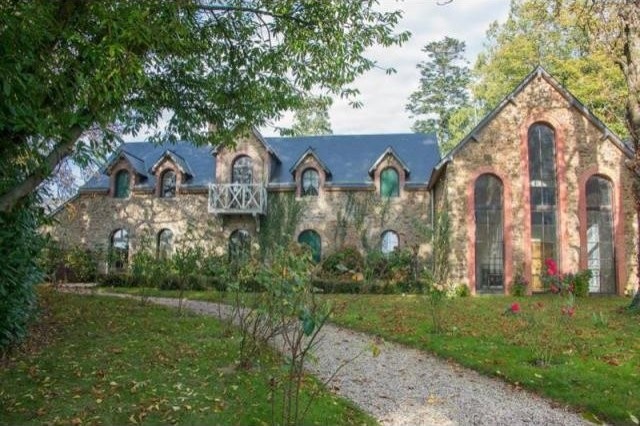 15 bedroom Castle For Sale: 53500 LAVAL - 2