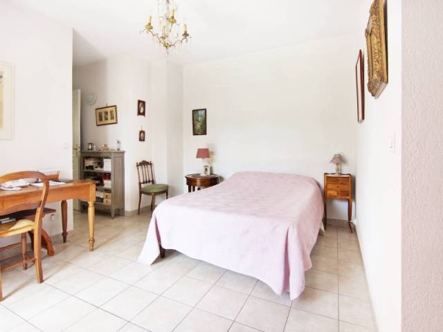 2 bedroom apartment in the center of.. - 2