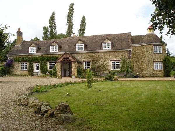 Impressive Country Family Home