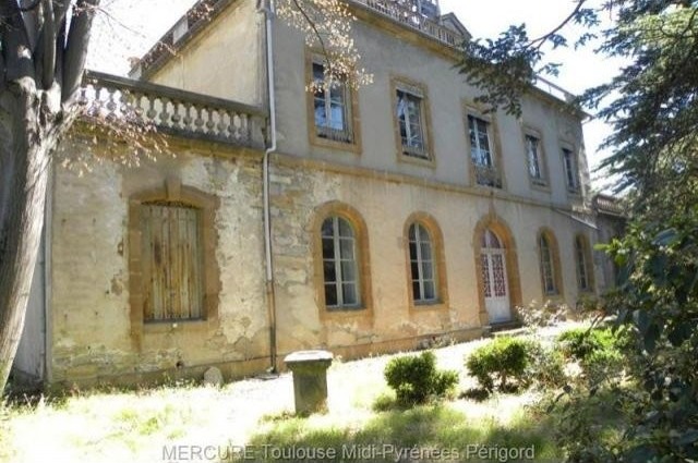 6 bedroom Character For Sale: 12100..