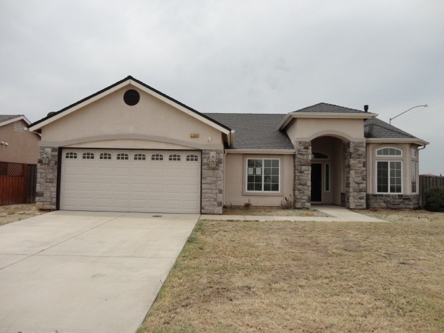 2289 Oak Avenue Sanger, CA, 93657..