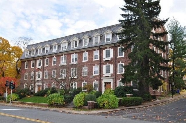 2 bedroom Co-op For Sale: Bronxville..