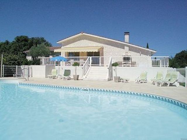 Beautiful 4 bedroom property with..