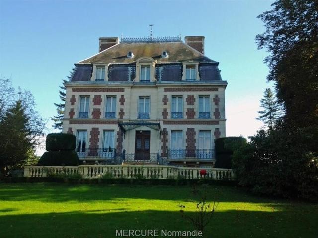8 bedroom House For Sale: 14170..