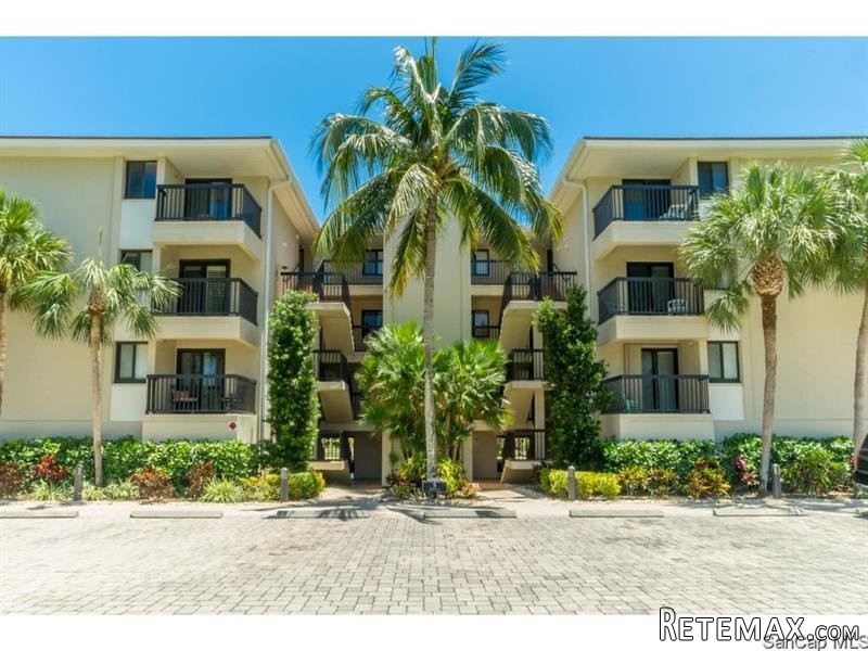 2 bedroom Condominium For Sale:..