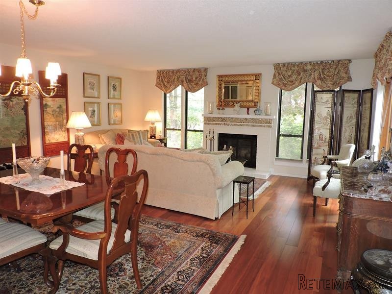 2 bedroom House For Sale: 439 Heritage.. - 2