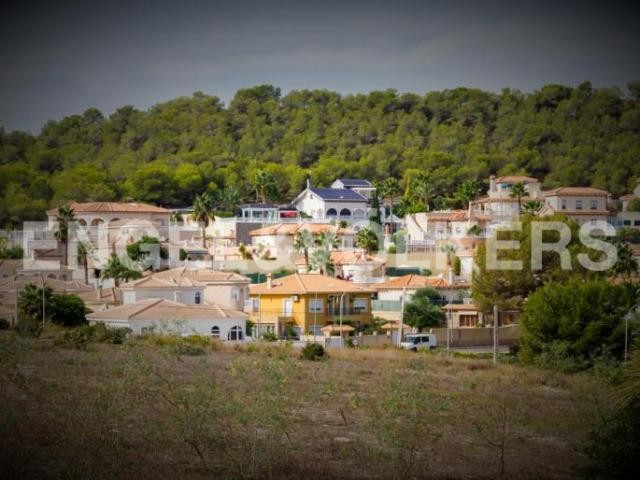 Reduced!-INCREDIBLE VILLA LOCATED IN..