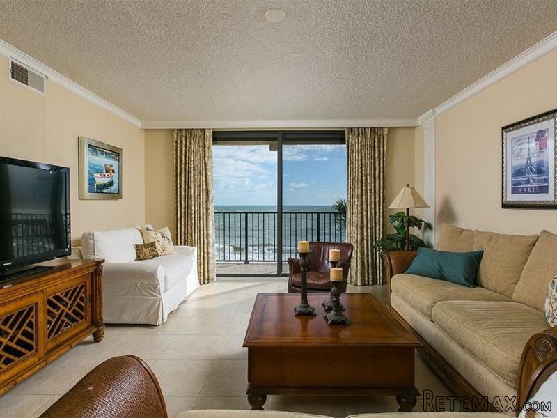 2 bedroom Flat For Sale: 4800 Highway.. - 2