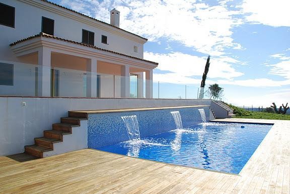 5 bedroom Detached Villa For Sale: La..