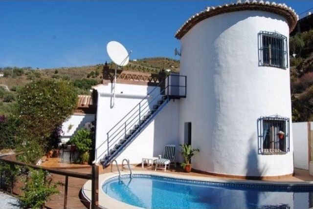 Villa for Sale in Competa, Competa..