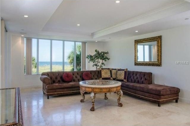 3 bedroom Property For Sale: 113.. - 2