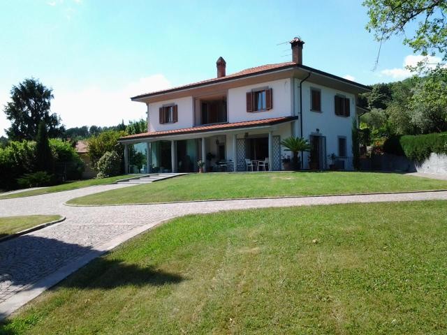 Villa for sale in Prato (Italy)