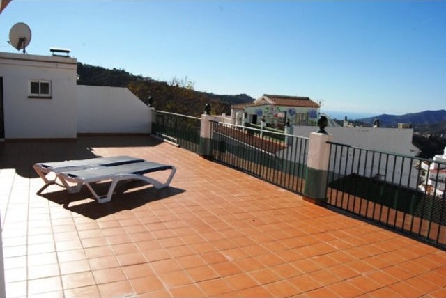 Apartment for Sale in Competa, Competa..