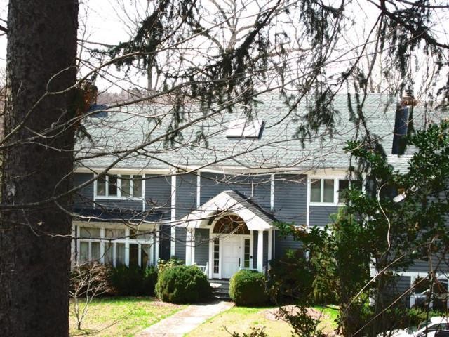 4 bedroom Residence For Sale:..