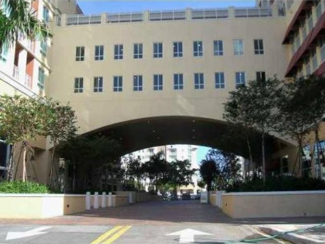 2 bedroom Flat For Sale: 7350 SW 89 ST..