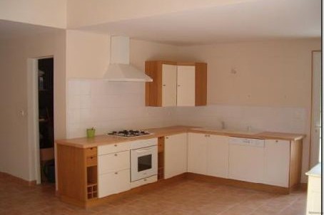 Well Renovated Stone House Ideal.. - 2