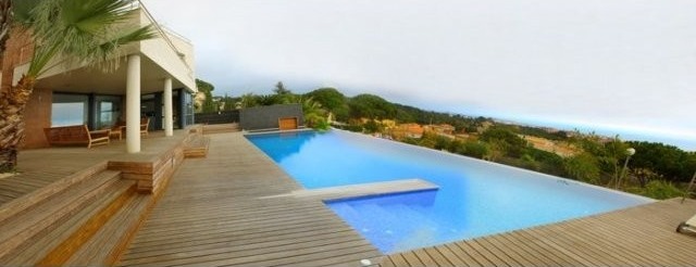 3 bedroom Detached House For Sale:..