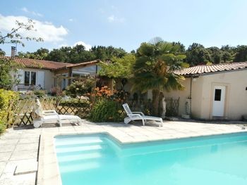 Beautiful Modern House With Swimming..