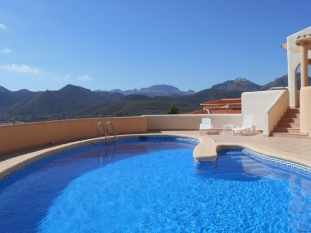 4 Bedrooms - Villa - Alicante - For Sale - 2