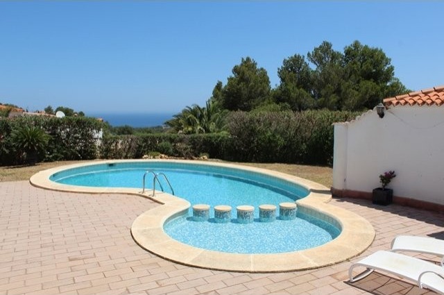8 Bedroom Villa in Denia - 2
