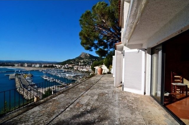 6 bedroom Cottage For Sale: GIRONA..