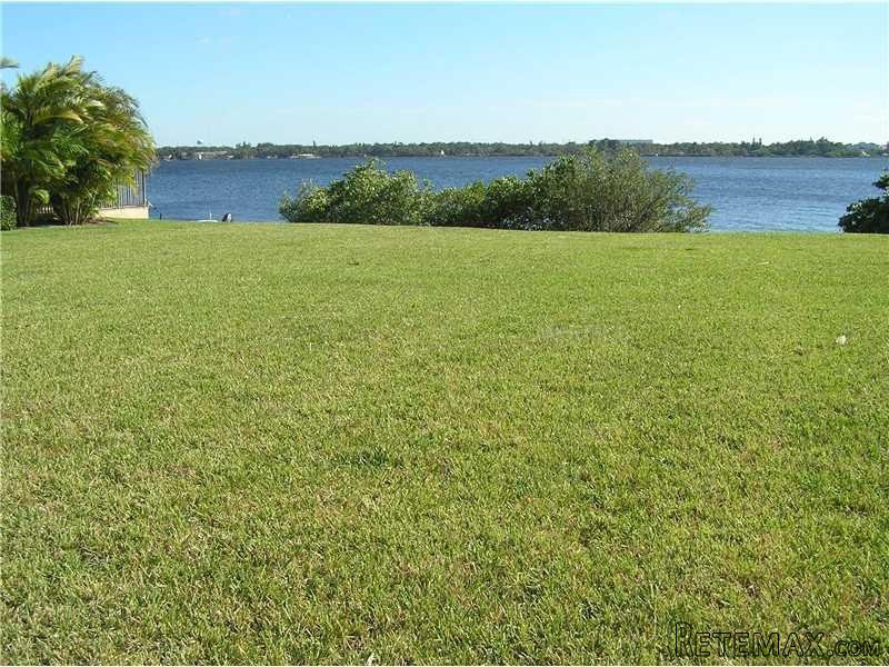 Land For Sale: 717 Riviera Dunes Way..