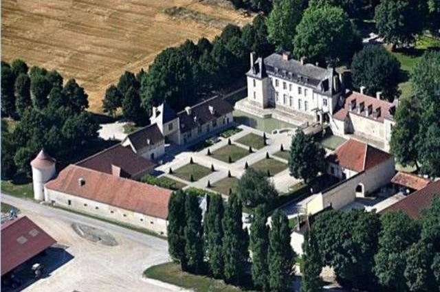 22 bedroom Castle For Sale: 10000 AUBE