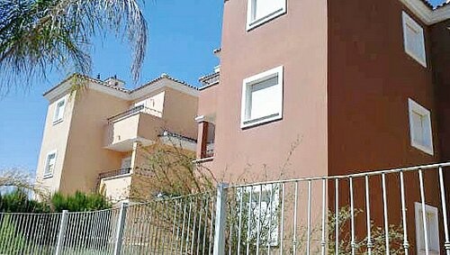 A 2 BED APARTMENT WITH GARAGE
