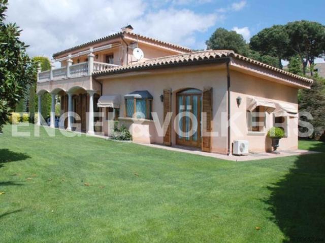 Villa On The Sea, Barcelona Coast - 2
