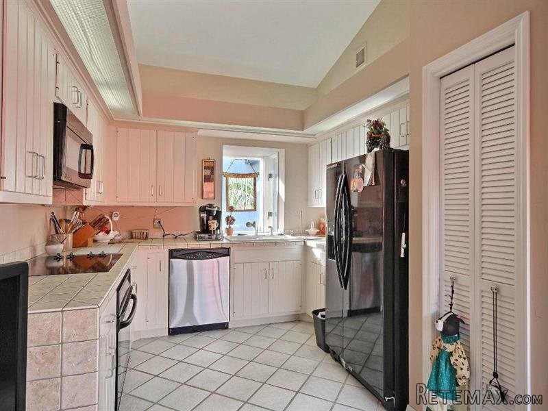 2 bedroom Flat For Sale: 2190 Via.. - 2